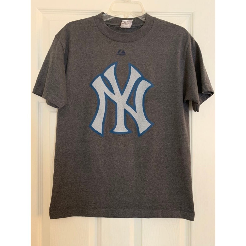 Majestic NY Yankees mens Tshirt Size M